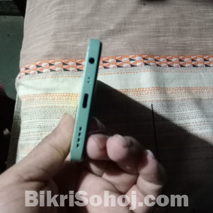 Realme C35